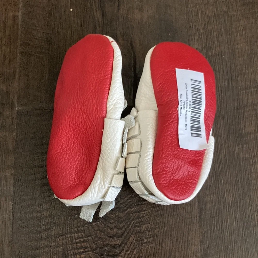 N/A white baseball